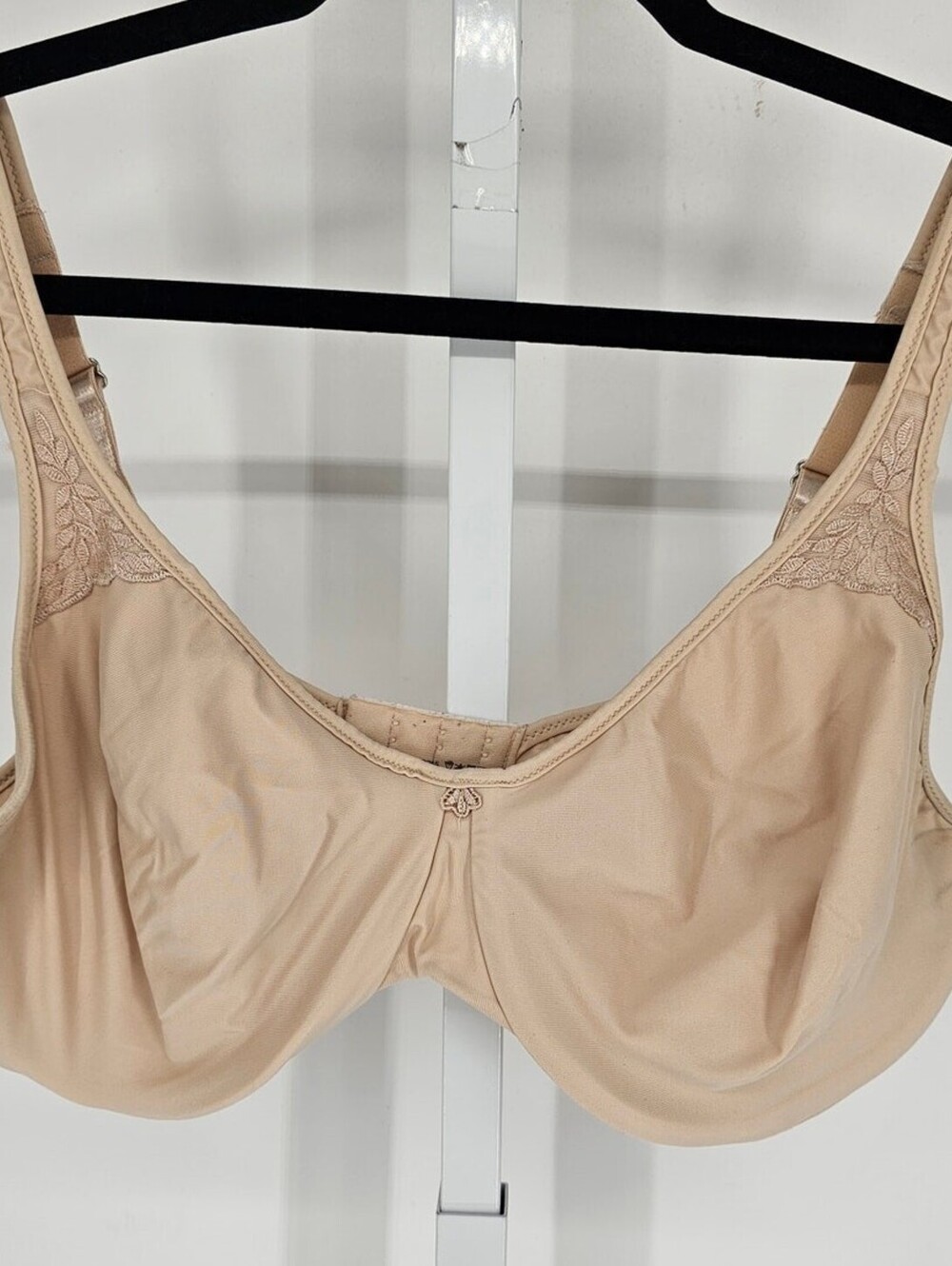 Bali Womens Sz 40D Unlined Full Coverage T Shirt Bra Beige